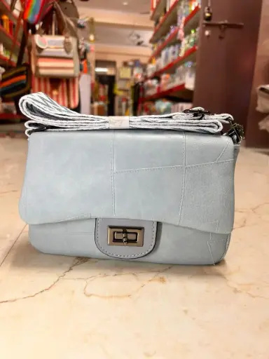 Pale blue patchwork with turm - lock